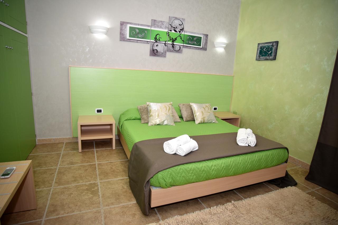 Villa Marzia Porto Cesareo Buitenkant foto