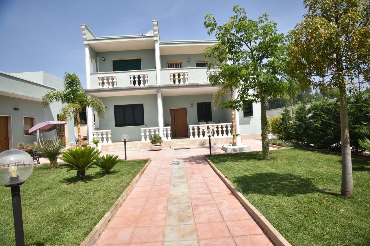 Villa Marzia Porto Cesareo Buitenkant foto