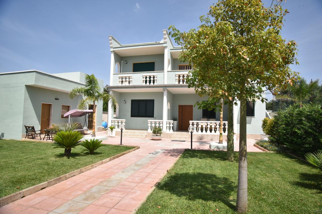 Villa Marzia Porto Cesareo Buitenkant foto